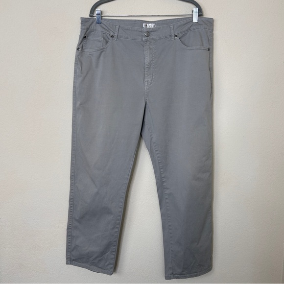 Peter Millar Men’s Classic Fit Khaki Pants Grey Size 40 - Picture 1 of 11